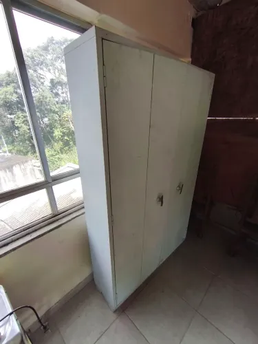 Armário aço escaninho 4 portas sanfonadas