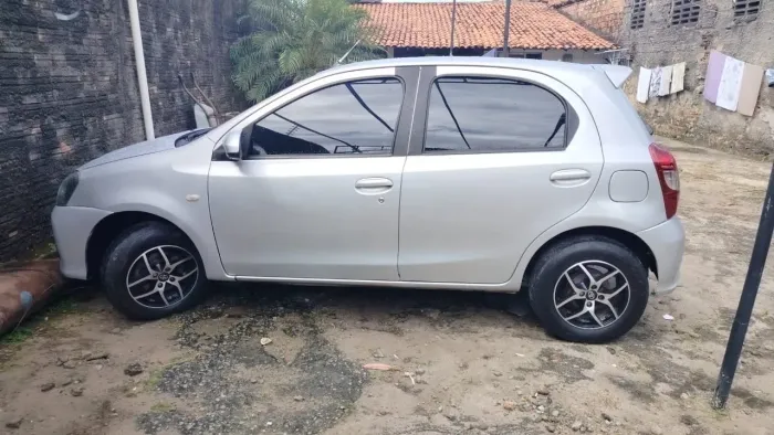 Toyota Etios X 1.3 Flex 16V 5P Mec. 2020