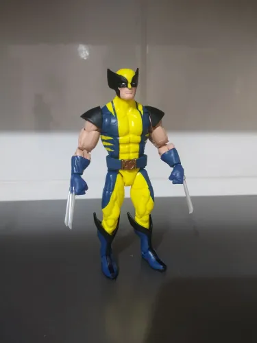 Wolverine Marvel Legends 