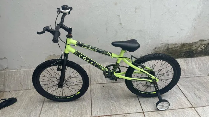 Bicicleta infantil aro 20 + rodinhas auxiliares