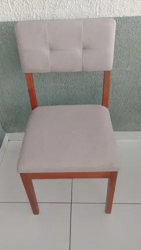4 cadeiras em perfeito estado 