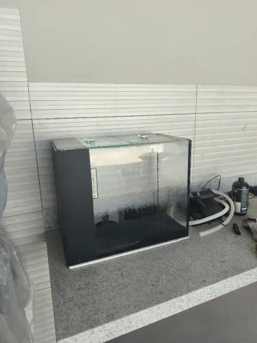 Aquário 90 L com sumo aquecedor , bomba recirculadora e aerador 