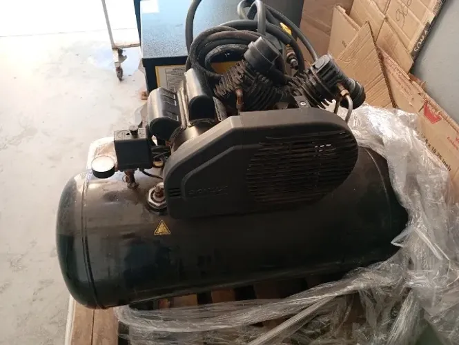 Compressor de ar 10 pés motor 2CV