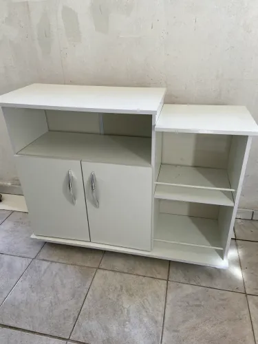 Armário pequeno para microondas