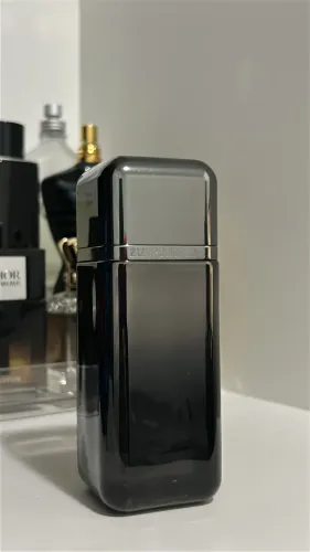 Perfume 212 VIP Black ELIXIR - Carolina Herrera; 100ml