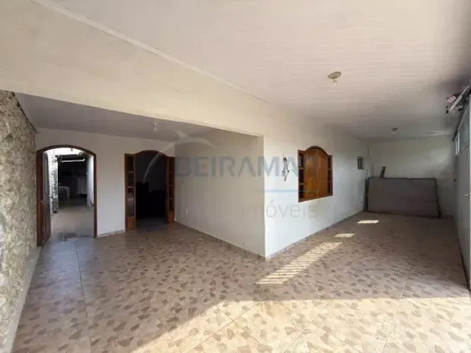 QNJ 6 - Casa 4 quartos , edícula e churrasqueira