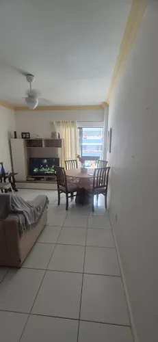Vende-se apartamento Armação 