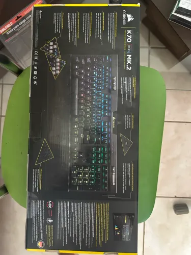 Teclado Mecânico Corsair K70 RGB MK.2 Cherry MX Red - Novo Lacrado