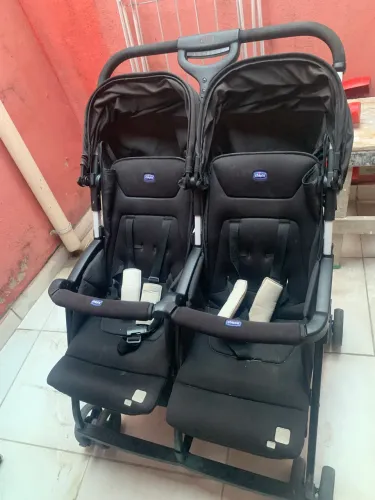 Carrinho de Gêmeos