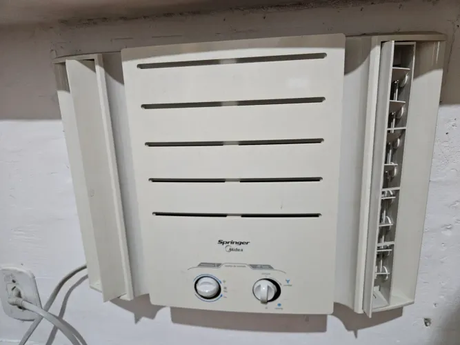 Ar condicionado Janela Springer Midea 10000 BTU 127v