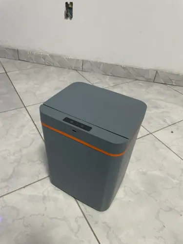 Lixeira com sensor