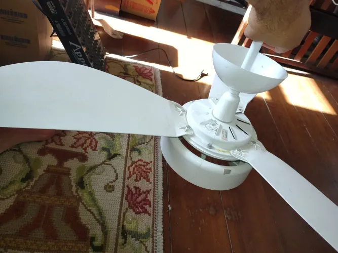 Ventilador de teto com luminária ventsol