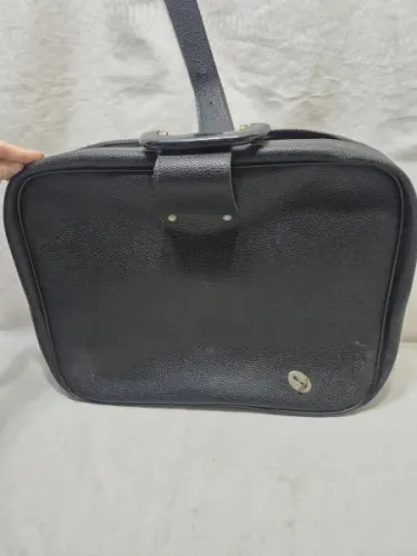 Mala de Viagem Vintage em Couro Sintético Preto, Anos 60/70.