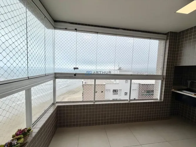 Apartamento à venda em Praia Grande no Jd. Real com 1suíte