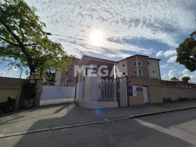 Apartamento com 2 quartos para alugar no bairro Jóquei Clube em Fortaleza, CE