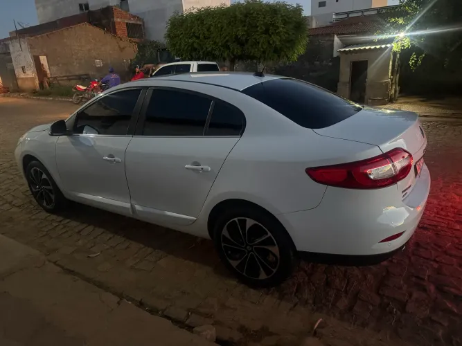 Renault Fluence Sedan Privilège 2.0 16V Flex AUT 2017