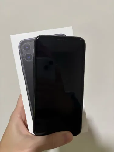 iPhone 11 - 64 GB Preto