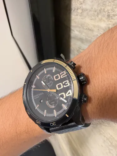 Relógio Diesel em estado de novo!