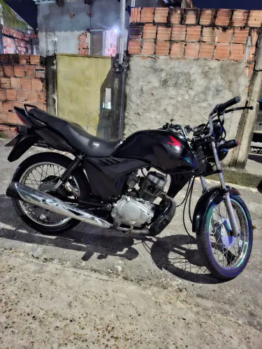Moto tudo em dias,pronta pra passar pro nome,fiz uma revisão completa nela essa semana.