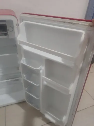 Frigobar Midea Retrô