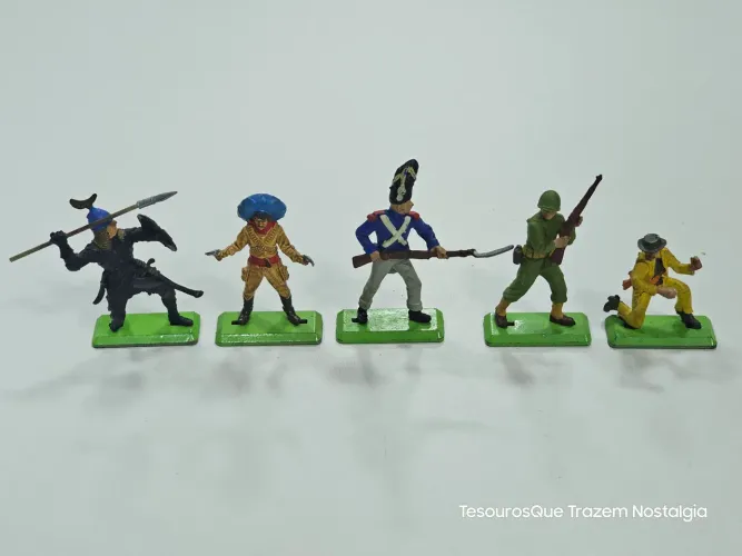 Miniaturas Britains Anos 70 - 5 Personagens