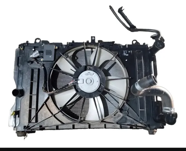 KIT RADIADOR DE TOYOTA COROLLA 1.8/2.0 2015/2019