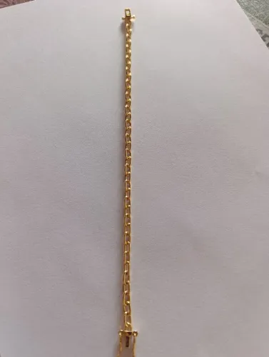 Pulseira cadeado 2 mm de moeda antiga com banho 18 K+ verniz
