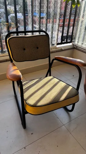 Vendo Poltrona Veloce Tecido Pied Poulle Amarelo