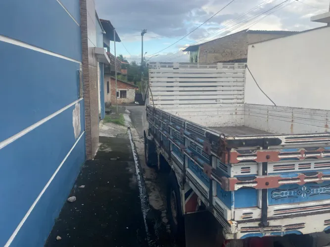 Vende se Carroceria de madeira de Kia bongo 