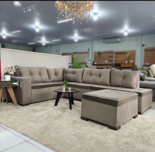 SOFÁ DE CANTO COM 8 LUGARES+PUFF