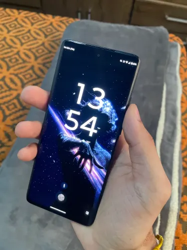 Motorola Edge 40 Neo 5G 256GB - 16GB RAM Boost (Semi-Novo / Perfeito para Jogos)