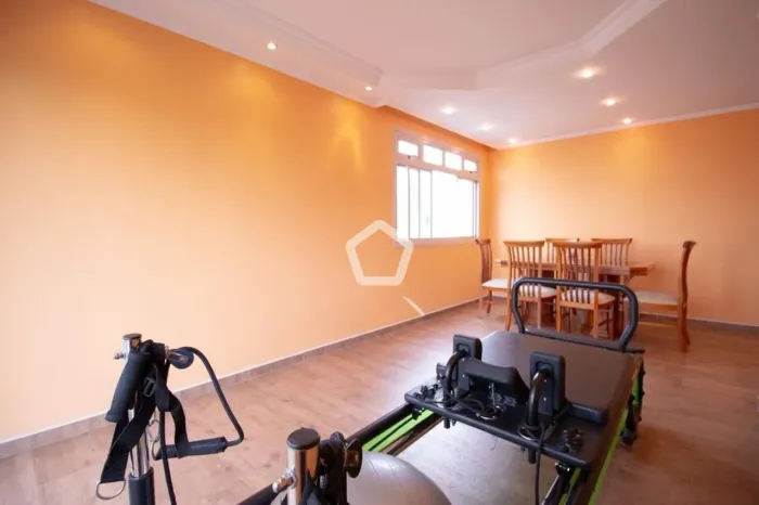 Apartamento em Cambuci
