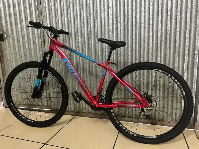 Bicicleta Houston Aro 29 em Excelente Estado