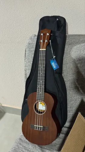 VIOLÃO KANSAS + UKULELE