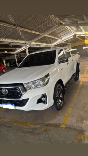 Toyota Hilux CD SRV 4X4 2.8 TDI Diesel Aut. 2019