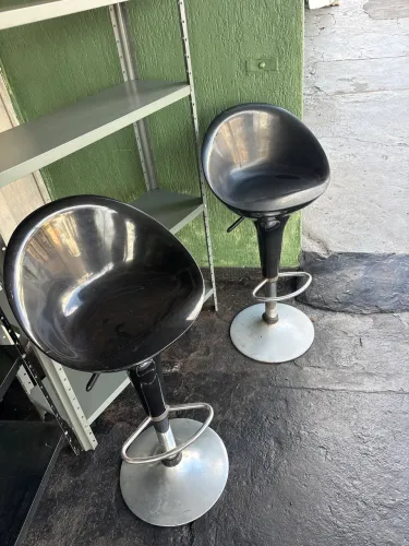 2 banquetas usadas