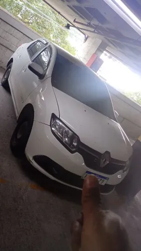 Renault Logan Expression Hi-flex 1.6 8V 4P 2015