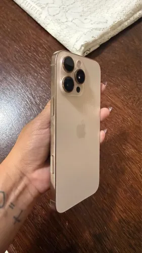 iPhone 16 Pro Max Desert 96% Bateria