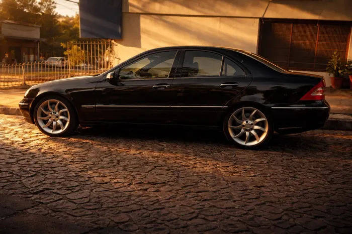 Mercedes-Benz C-320 Elegance 3.2 V6 24V 4P Aut. 2001
