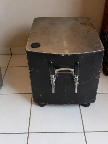 Vendo chopeira Memo 2 torneiras