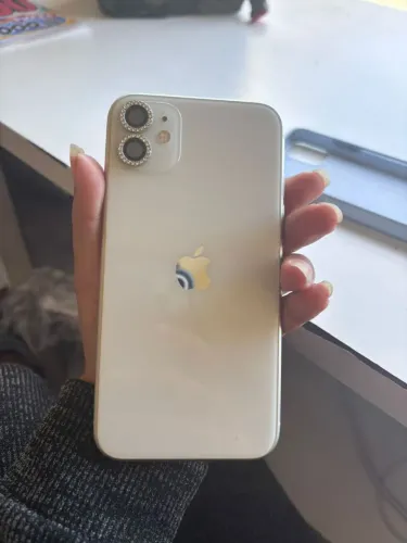 iPhone 11 128