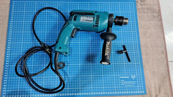 Furadeira Makita