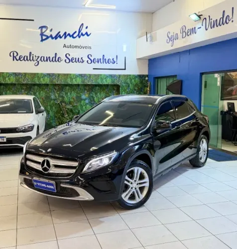 Mercedes-Benz GLA 200 Adv. 1.6/1.6 TB 16V Flex Aut. 2017