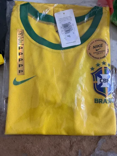 Camiseta Brasil feminina P ao G