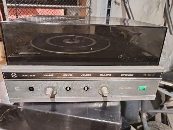 Sucata de Radiola toca disco Philips