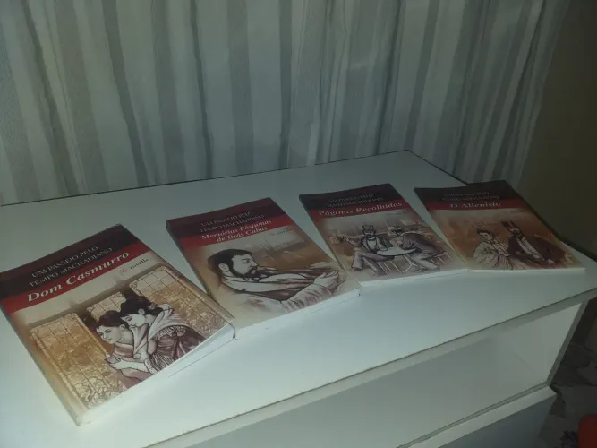 Coleção com 8 livros Machado de Assis