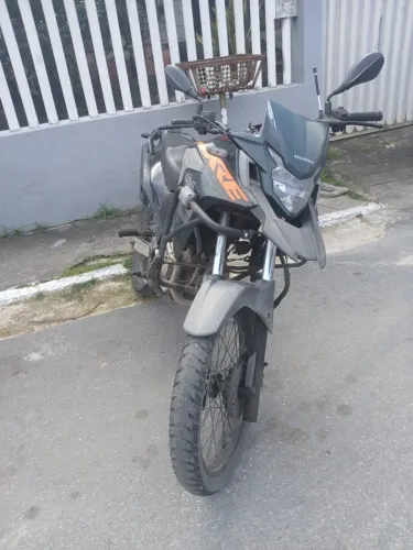 XRE 300 2012 (Roupa 2021)