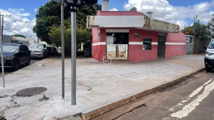 MORADIA OU COMÉRCIO NO BAIRRO CORONEL ANTONINO
