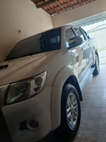 Toyota Hilux CD SRV D4-d 4X4 3.0 TDI Diesel AUT 2015
