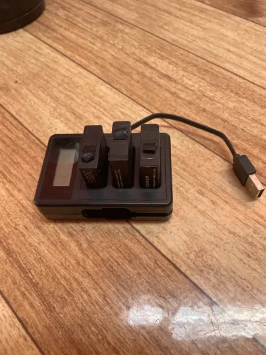 Vendo carregador digita para gopro 6